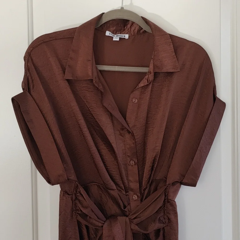 NWOT Steve Madden Elegant Brown Shirt Dress - Picture 2 of 7